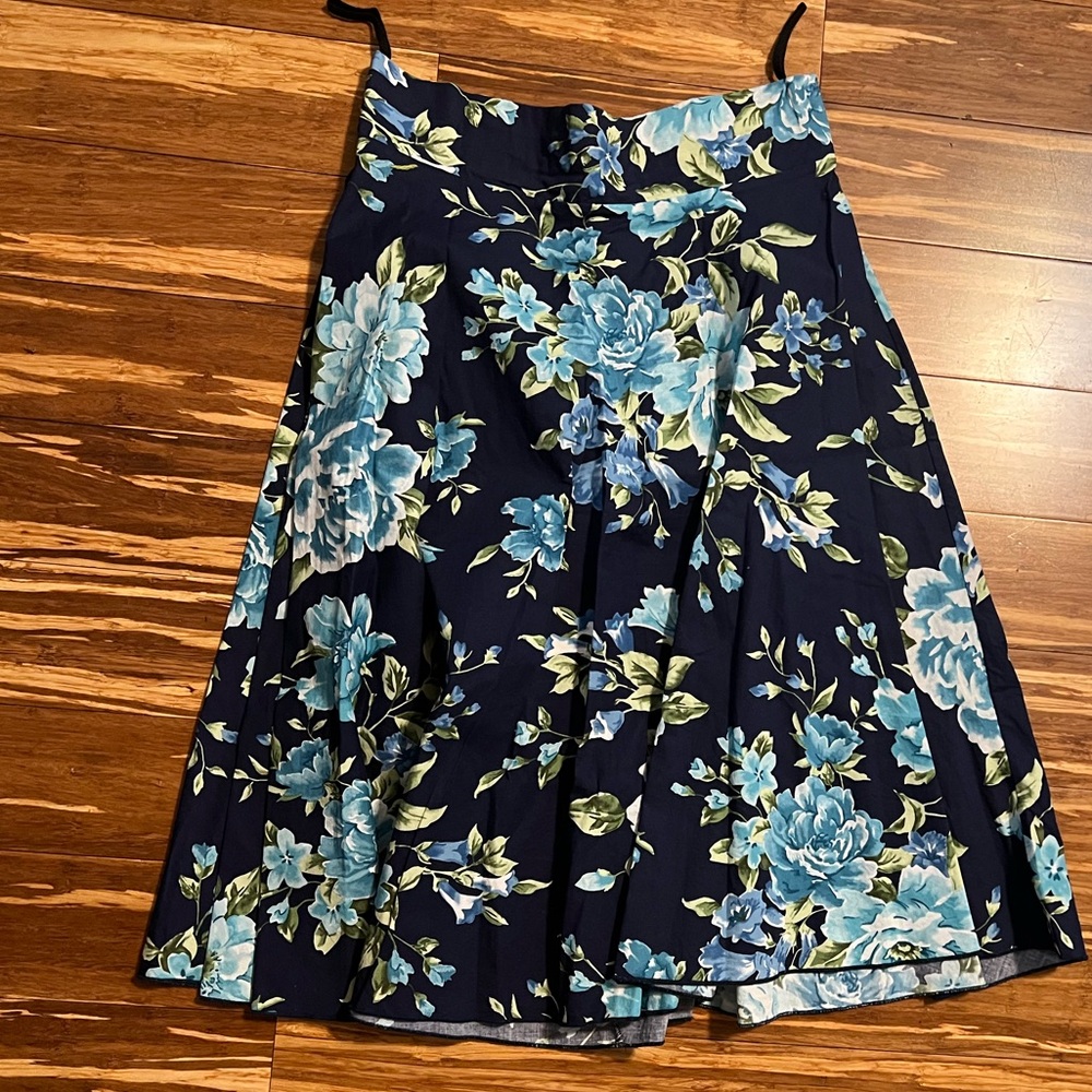 Sara Navy Floral A-Line Skirt